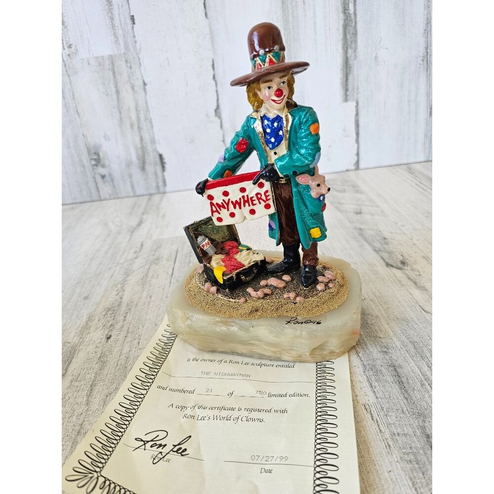 Ron Lee highwayman crown hobo traveler Chihuahua dog vintage 1996 gold figurine